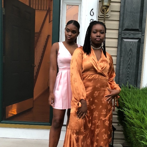 Homecoming dress - Picture 2 of 3